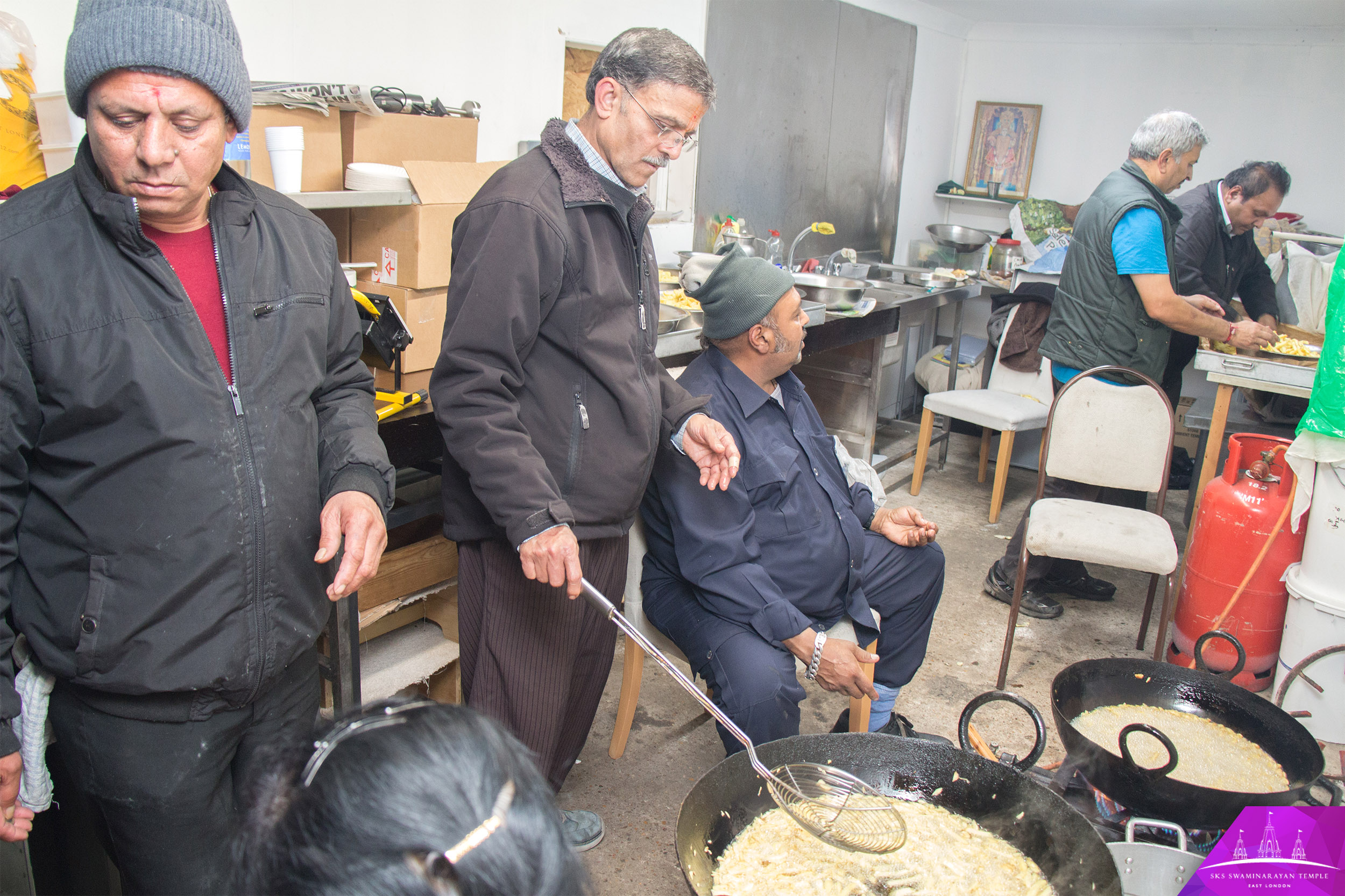 ©1987-2017 SKS Swaminarayan Temple East London